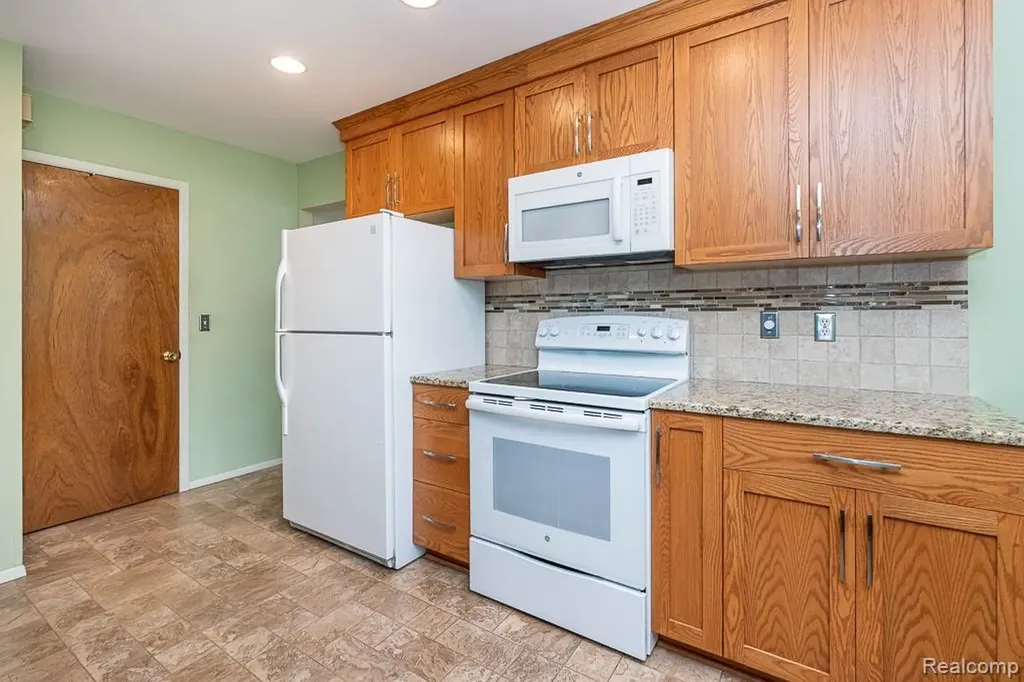 11678 Monsbrook Court Sterling Heights City MI 48312