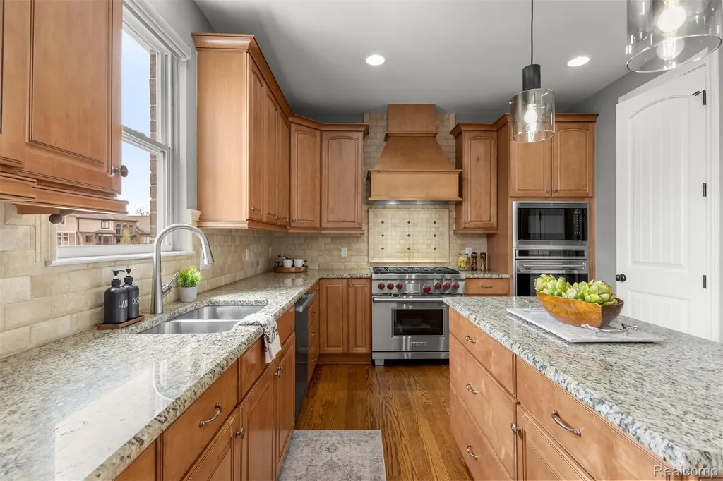 8439 Boulder Shores Drive Green Oak Township MI 48178