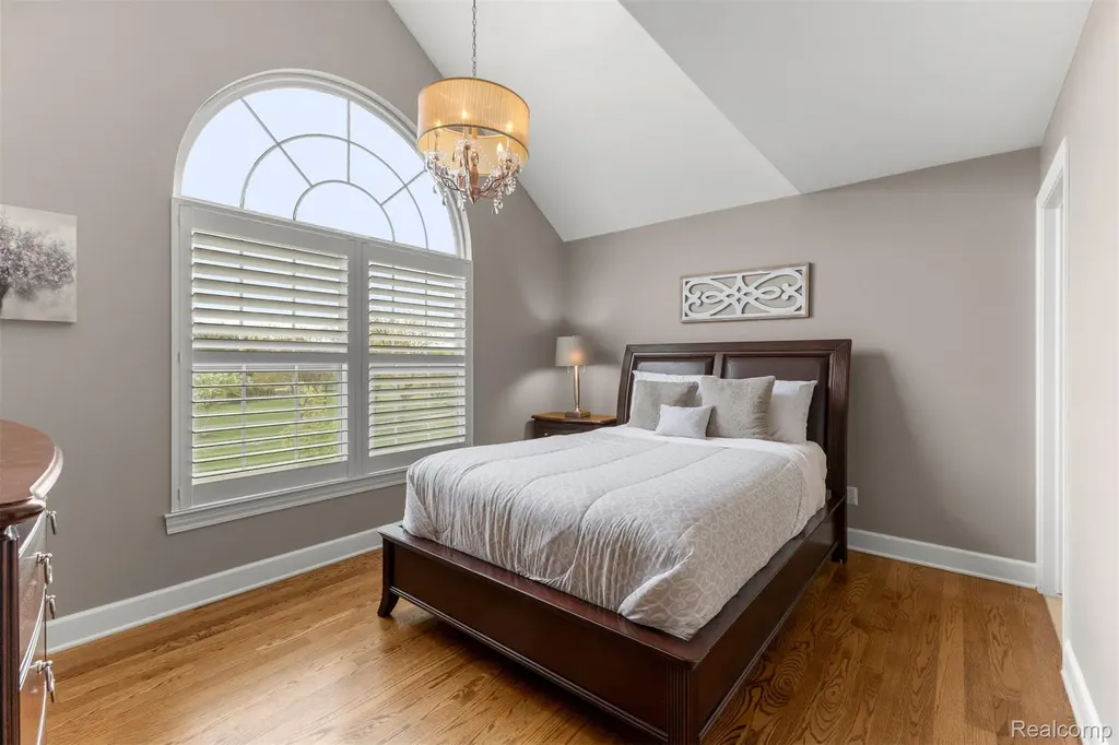 8439 Boulder Shores Drive Green Oak Township MI 48178