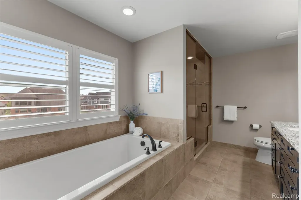 8439 Boulder Shores Drive Green Oak Township MI 48178