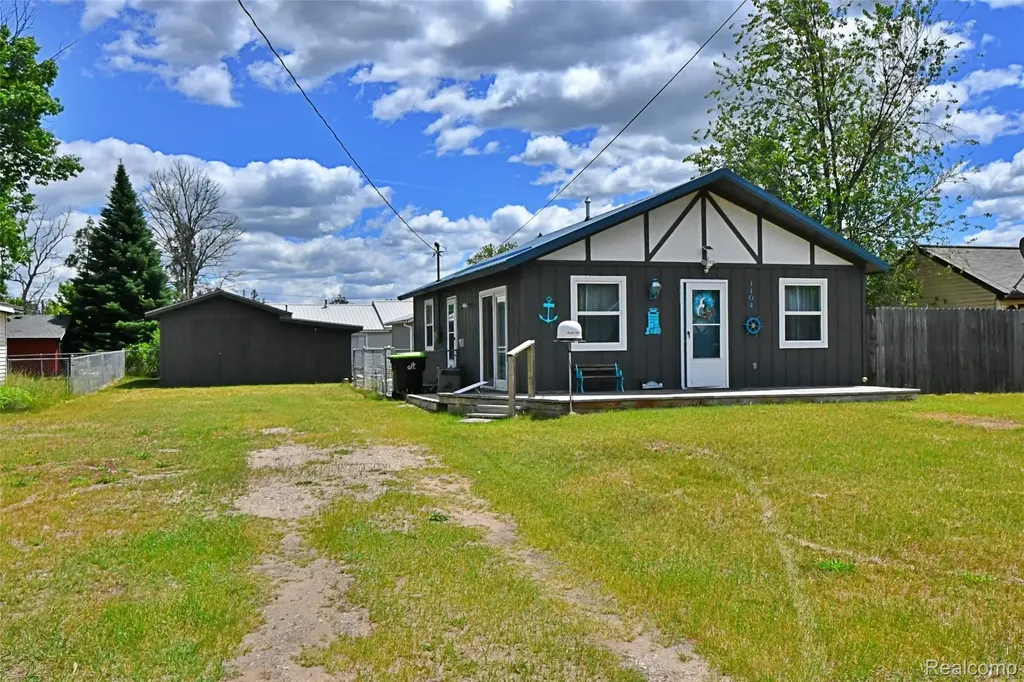 1104 Tanglewood Drive Richfield Township MI 48656