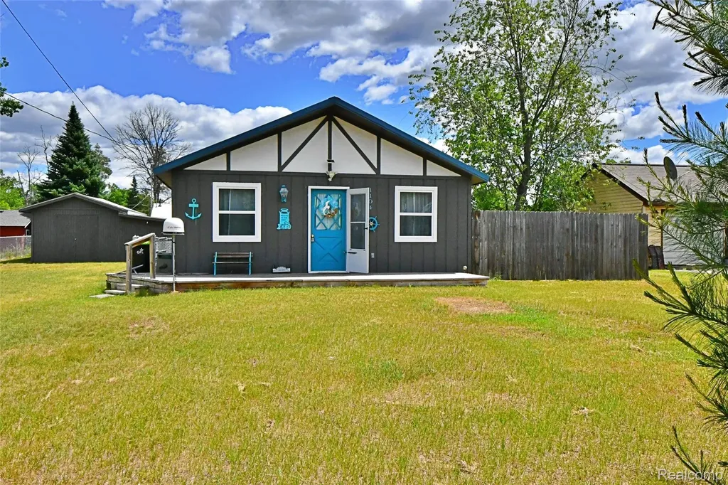 1104 Tanglewood Drive Richfield Township MI 48656