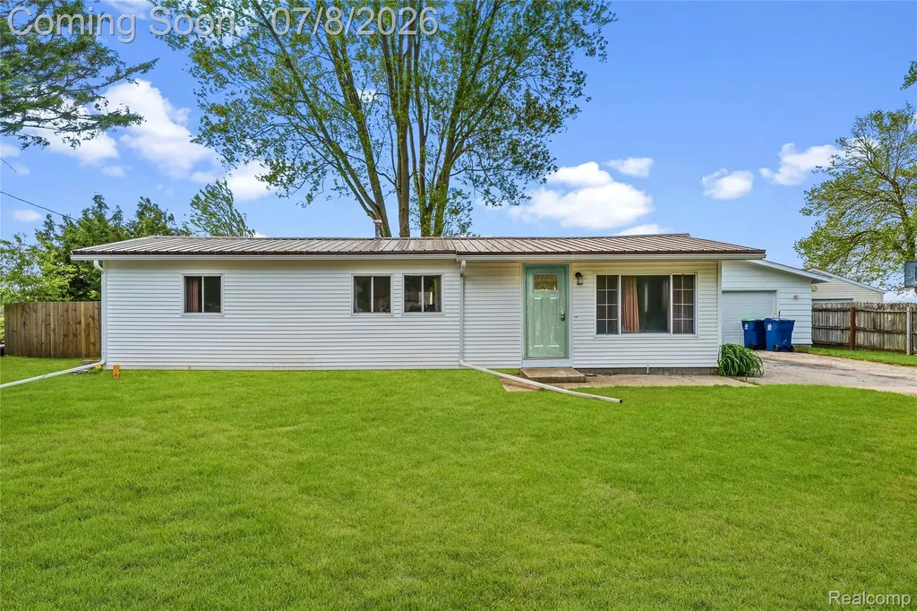 5698 Mcgrandy Road Bridgeport Charter Township MI 48722