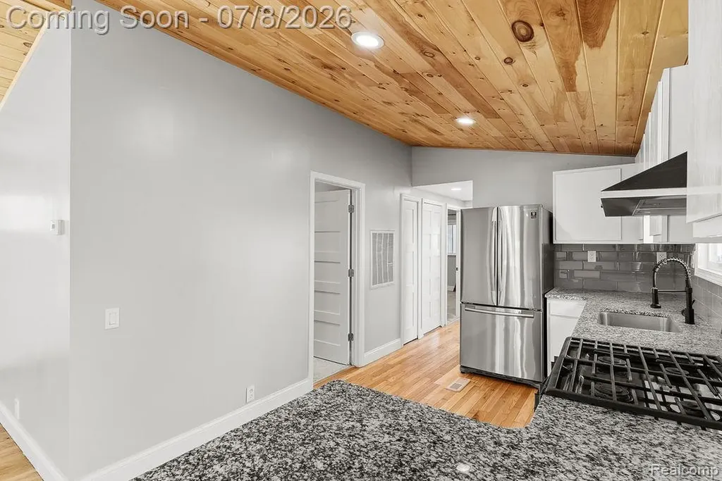 5698 Mcgrandy Road Bridgeport Charter Township MI 48722