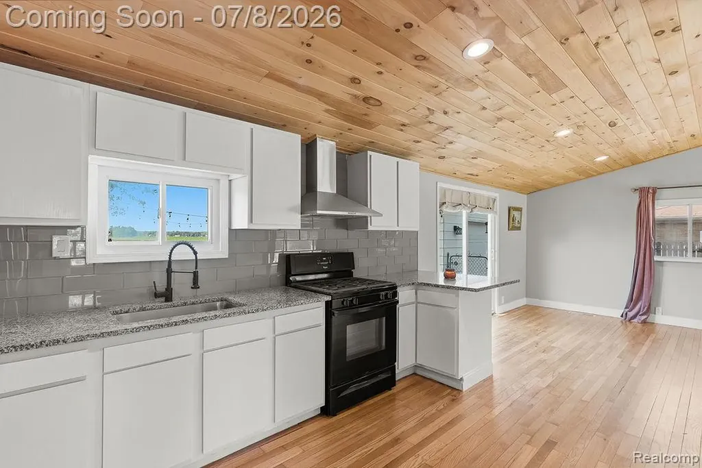 5698 Mcgrandy Road Bridgeport Charter Township MI 48722