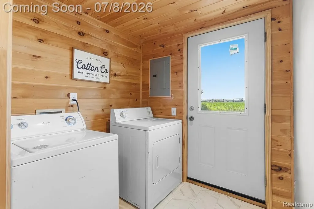 5698 Mcgrandy Road Bridgeport Charter Township MI 48722