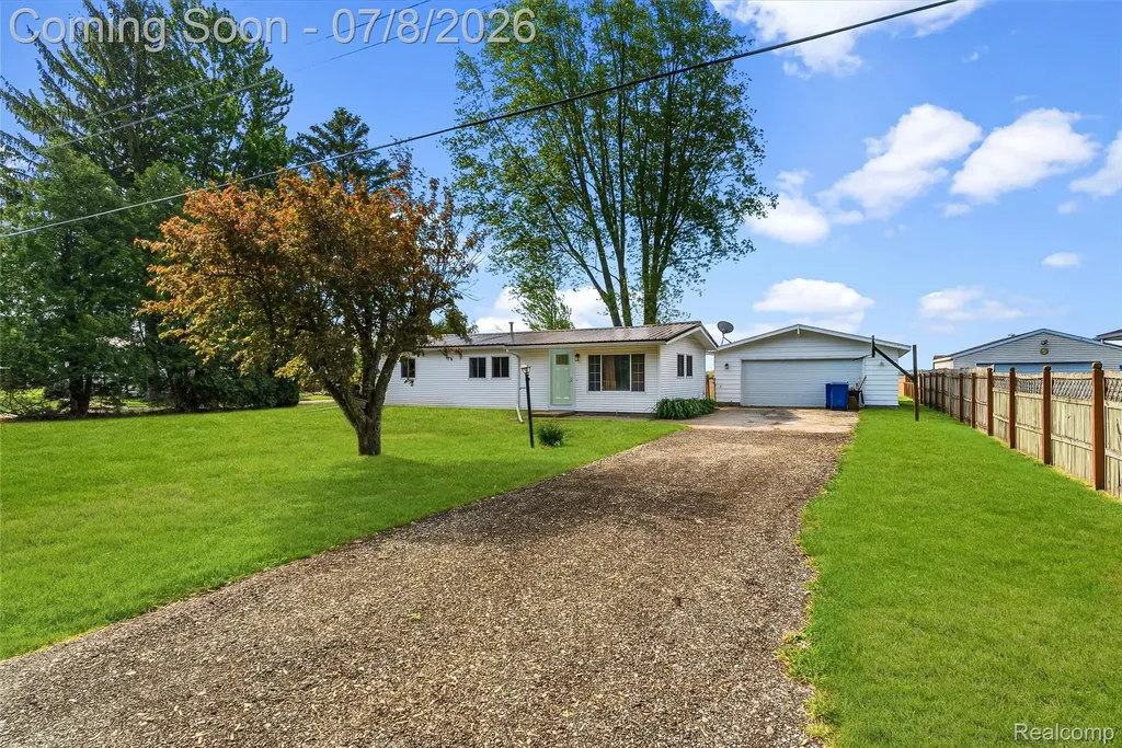 5698 Mcgrandy Road Bridgeport Charter Township MI 48722