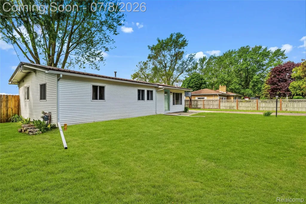 5698 Mcgrandy Road Bridgeport Charter Township MI 48722