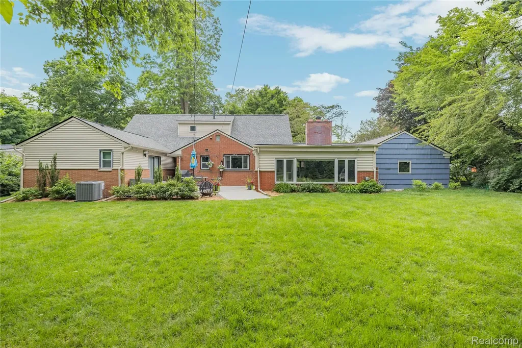 6085 Worlington Road Bloomfield Hills City MI 48301