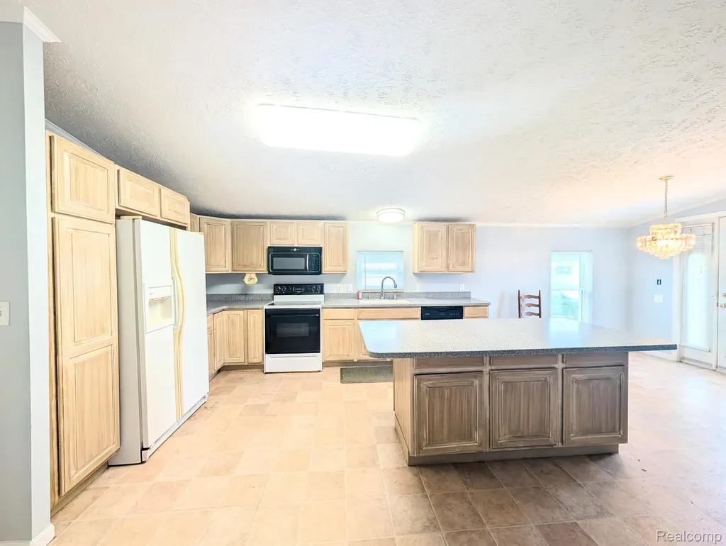 9 Brookfield Swartz Creek City MI 48473