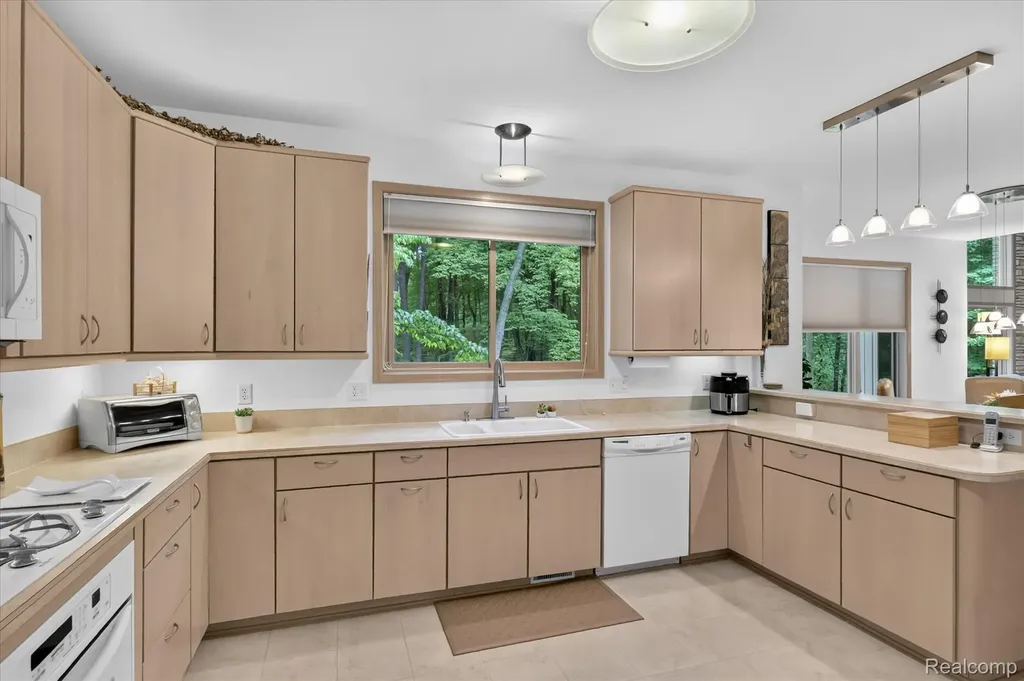5388 Hartland Road Hartland Township MI 48430