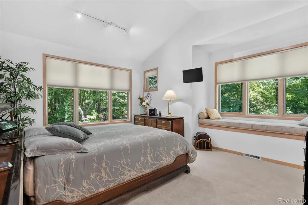 5388 Hartland Road Hartland Township MI 48430