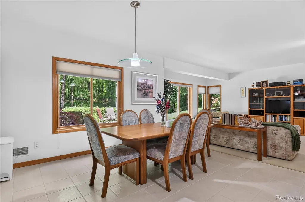 5388 Hartland Road Hartland Township MI 48430