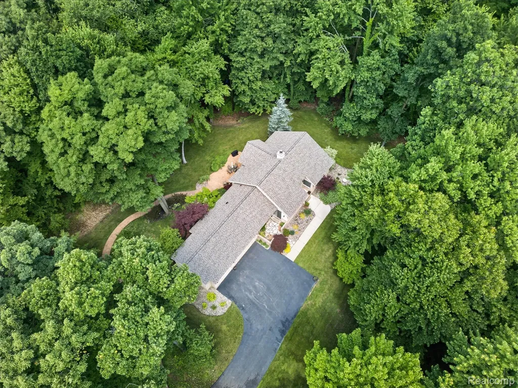 5388 Hartland Road Hartland Township MI 48430