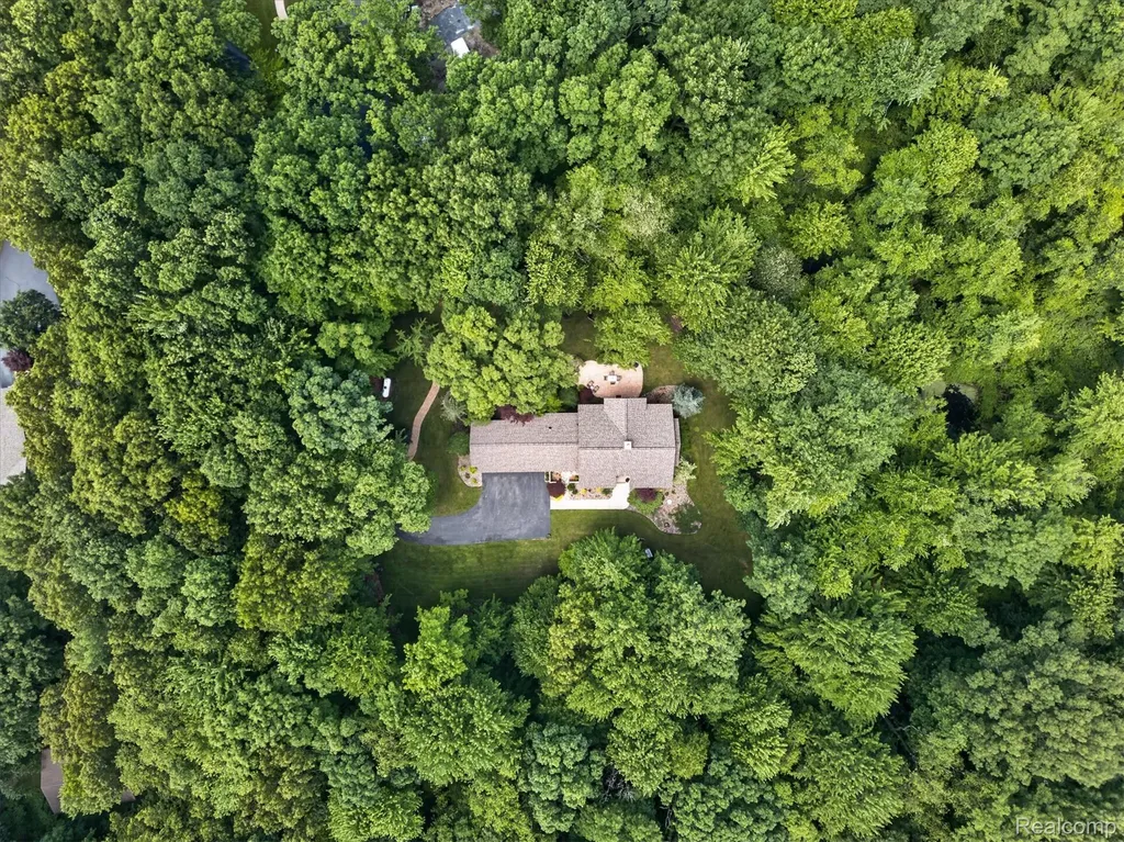 5388 Hartland Road Hartland Township MI 48430