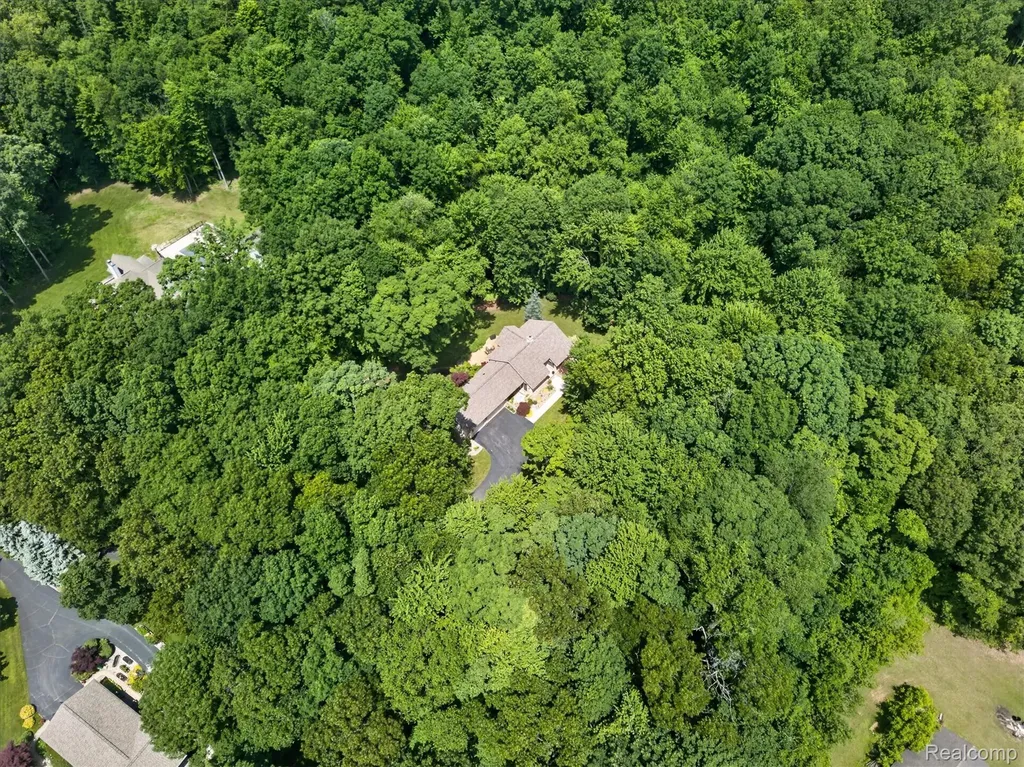 5388 Hartland Road Hartland Township MI 48430