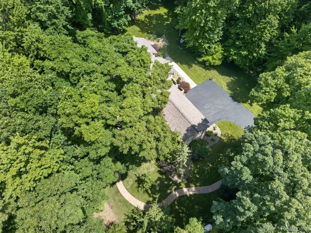 5388 Hartland Road Hartland Township MI 48430