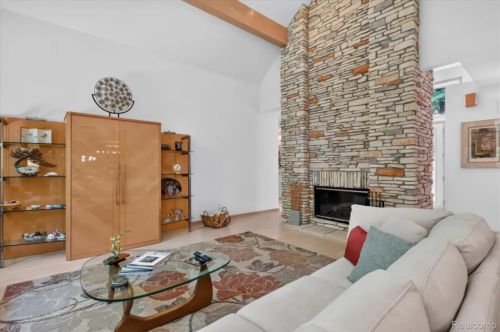 5388 Hartland Road Hartland Township MI 48430