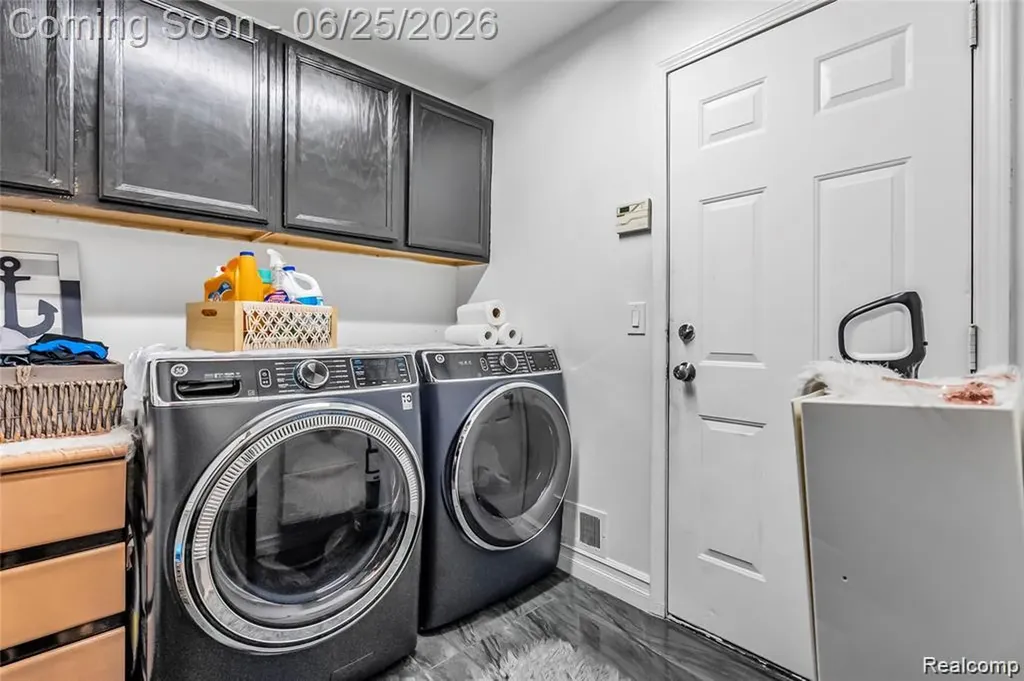 45400 William Court Canton Charter Township MI 48188
