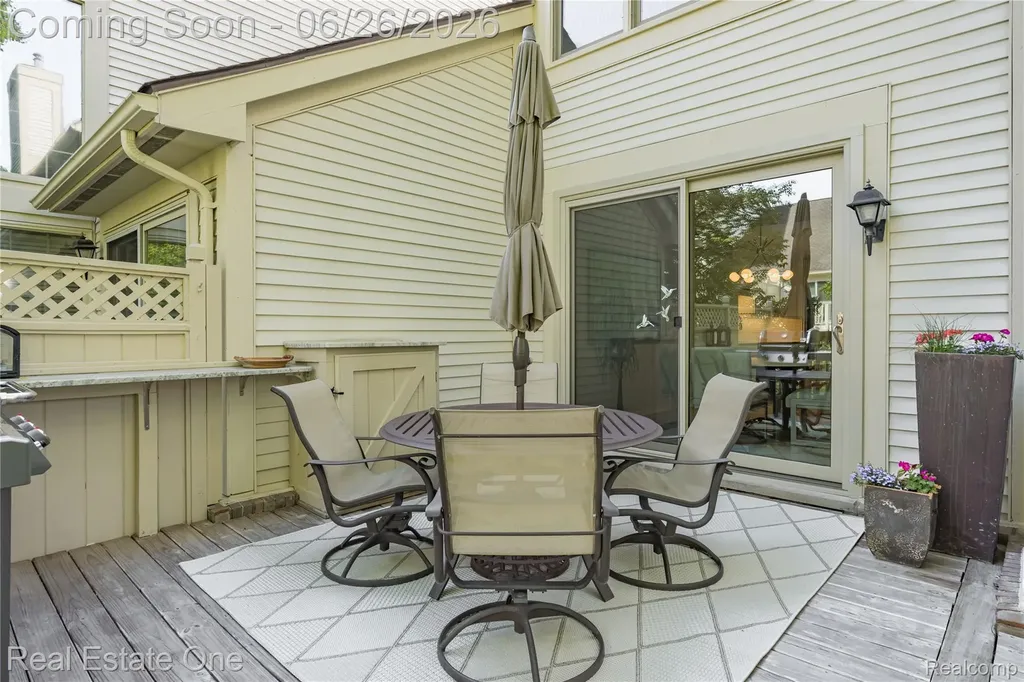 7105 Winding Brook Court West Bloomfield Charter Township MI 48322