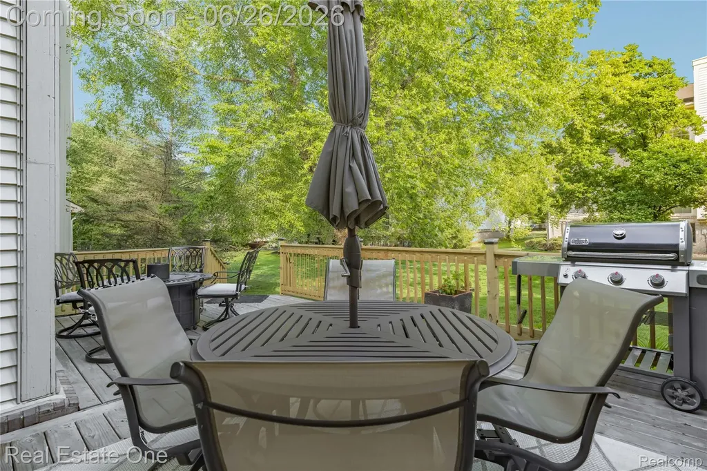 7105 Winding Brook Court West Bloomfield Charter Township MI 48322