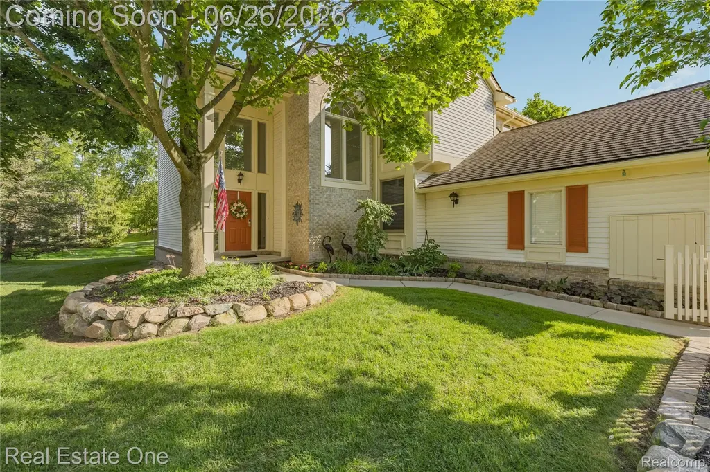 7105 Winding Brook Court West Bloomfield Charter Township MI 48322