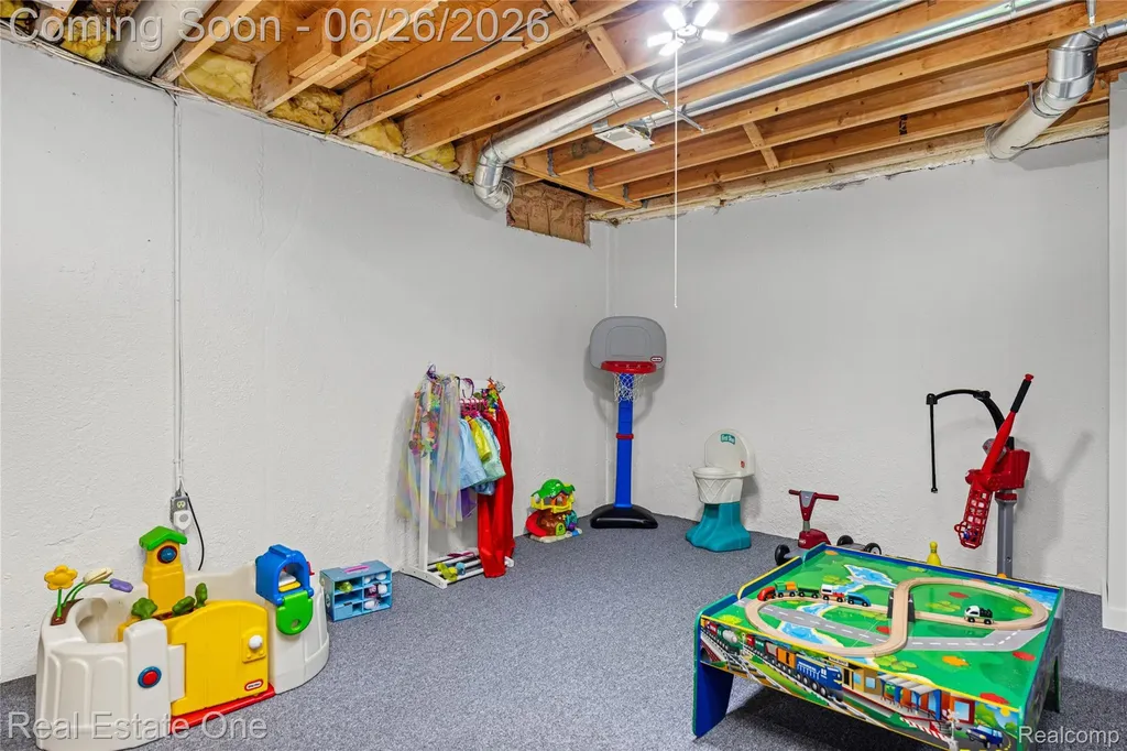 7105 Winding Brook Court West Bloomfield Charter Township MI 48322