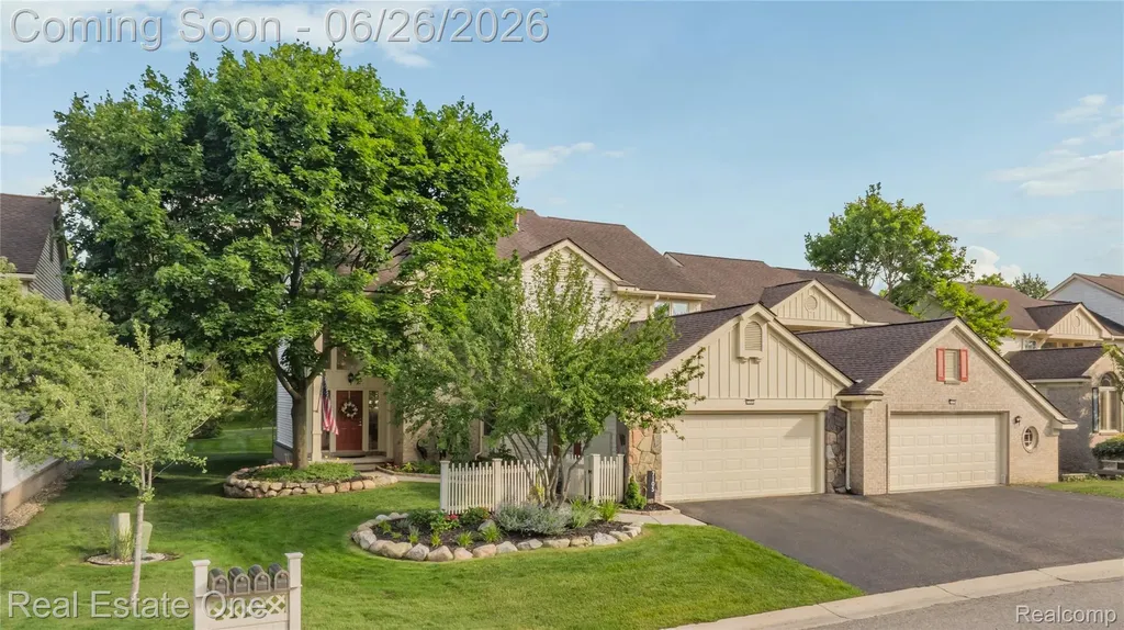 7105 Winding Brook Court West Bloomfield Charter Township MI 48322