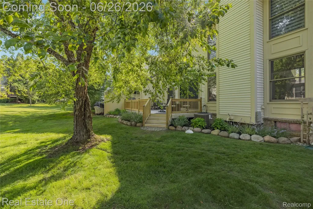 7105 Winding Brook Court West Bloomfield Charter Township MI 48322
