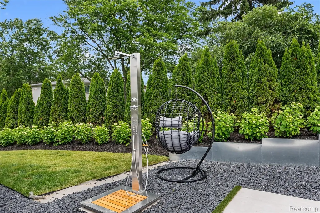 5116 W Bloomfield Lake Road West Bloomfield Charter Township MI 48323
