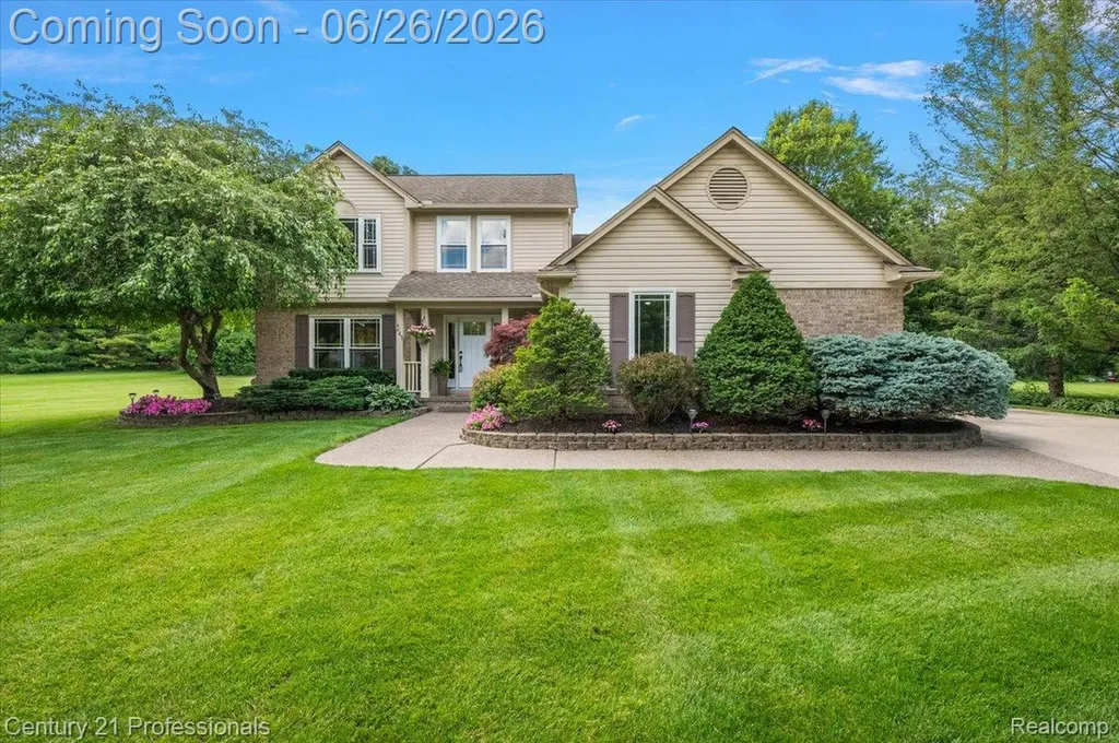 4683 Fox Chase Drive White Lake Charter Township MI 48383