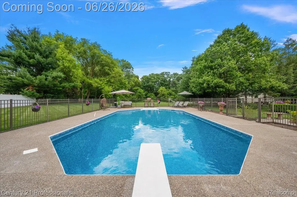 4683 Fox Chase Drive White Lake Charter Township MI 48383