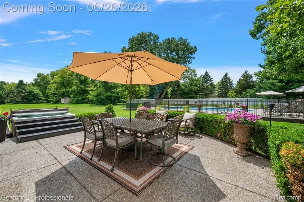 4683 Fox Chase Drive White Lake Charter Township MI 48383