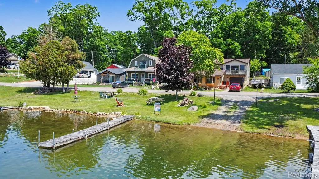 16059 Murray Road Argentine Township MI 48418