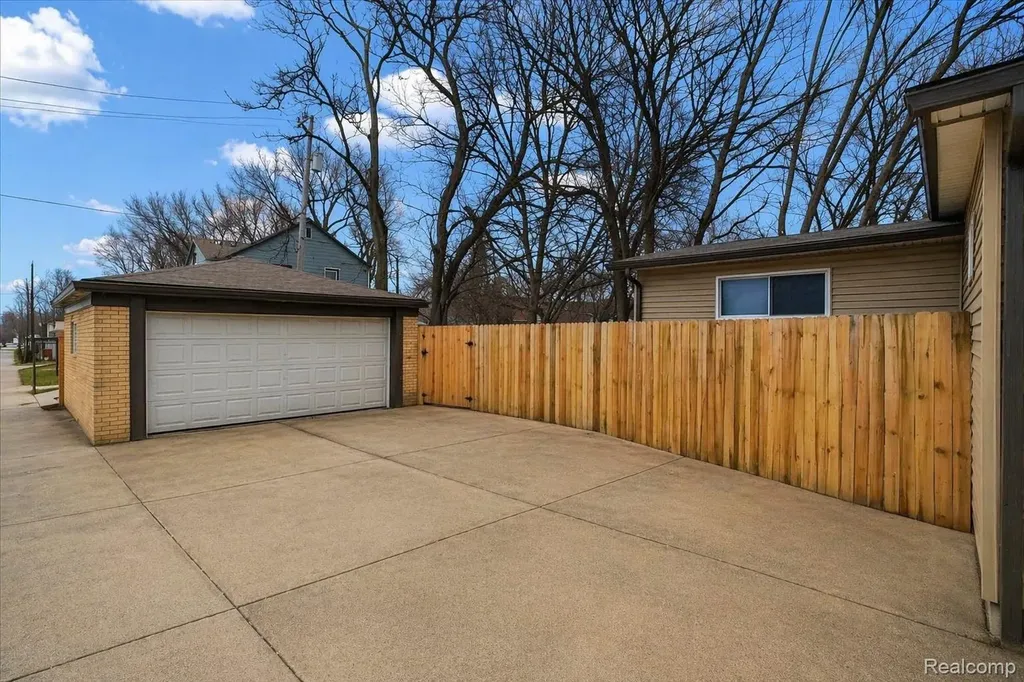 13534 Vassar Avenue Detroit City MI 48235