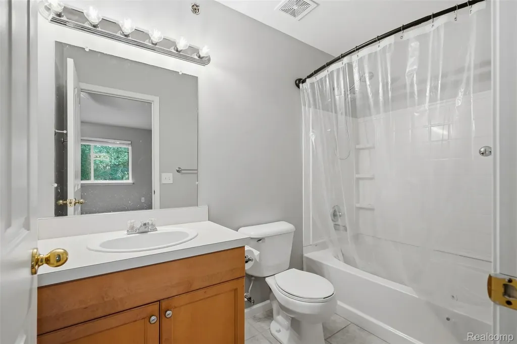 3293 Baldwin Woods Drive Orion Charter Township MI 48359