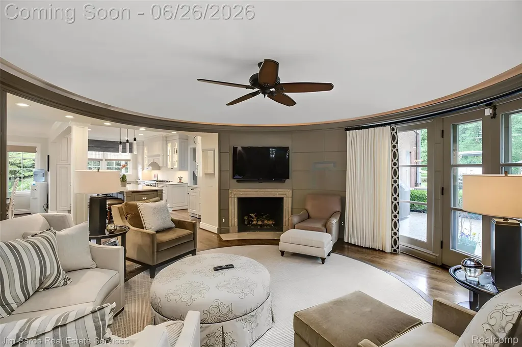 688 Balfour Street Grosse Pointe Park City MI 48230