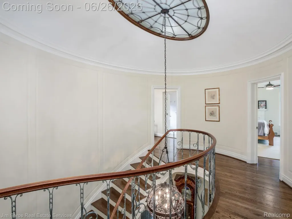 688 Balfour Street Grosse Pointe Park City MI 48230