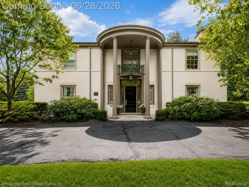 688 Balfour Street Grosse Pointe Park City MI 48230