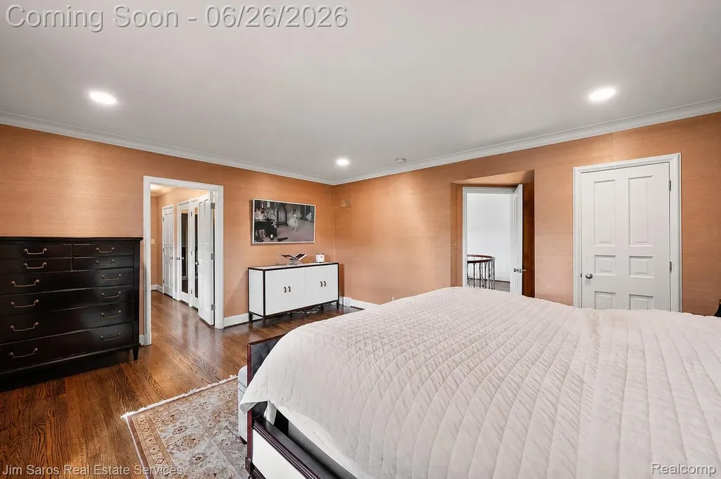 688 Balfour Street Grosse Pointe Park City MI 48230
