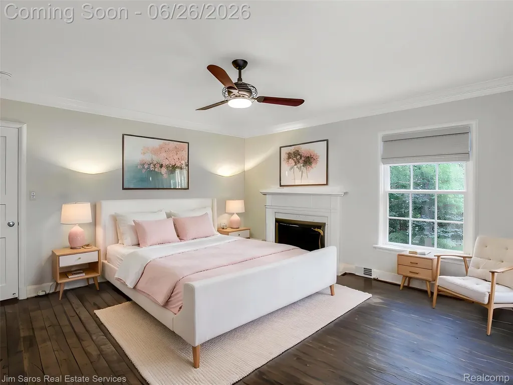 688 Balfour Street Grosse Pointe Park City MI 48230