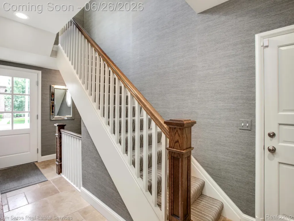 688 Balfour Street Grosse Pointe Park City MI 48230