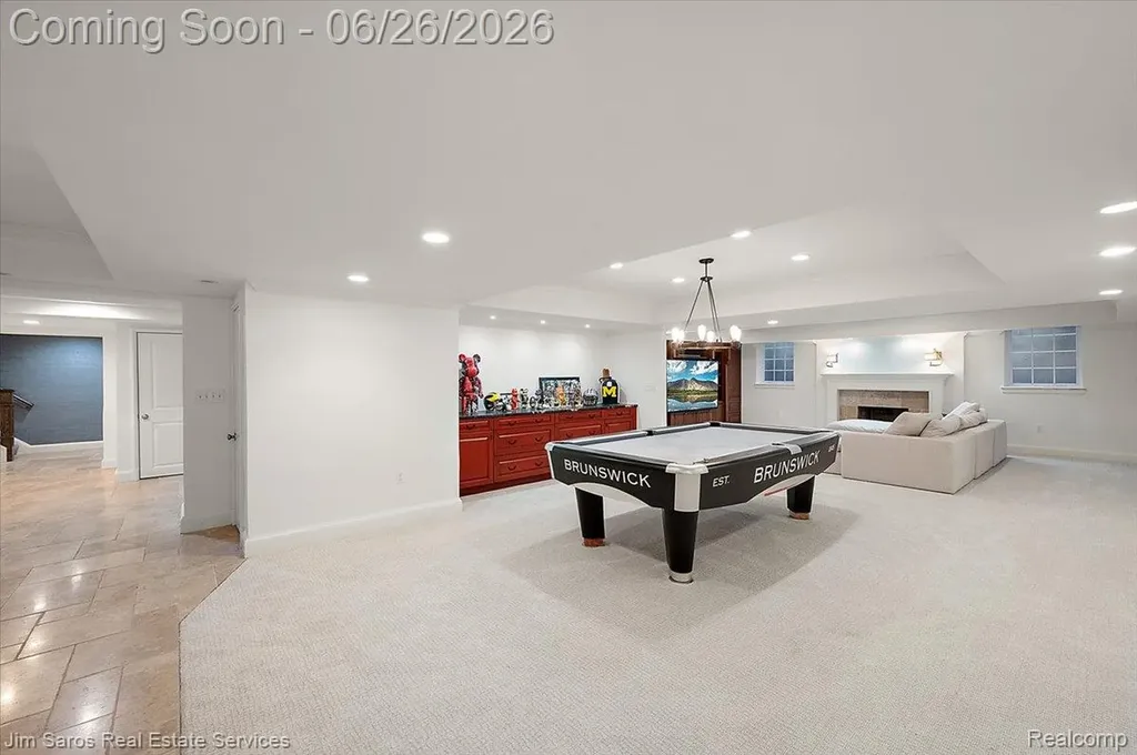 688 Balfour Street Grosse Pointe Park City MI 48230