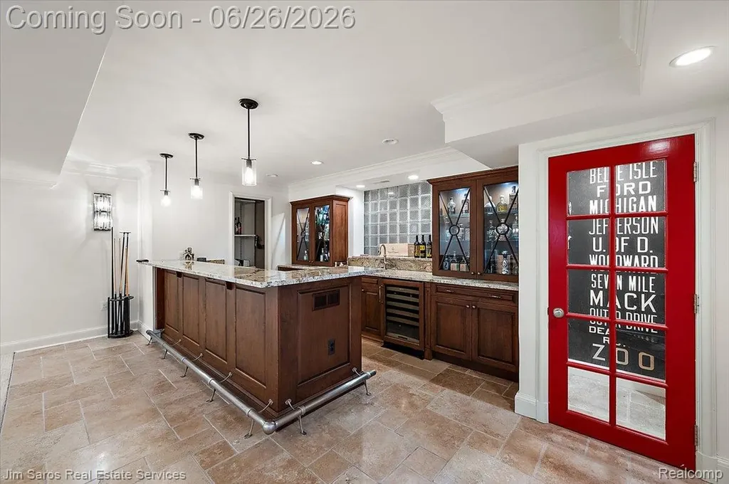 688 Balfour Street Grosse Pointe Park City MI 48230