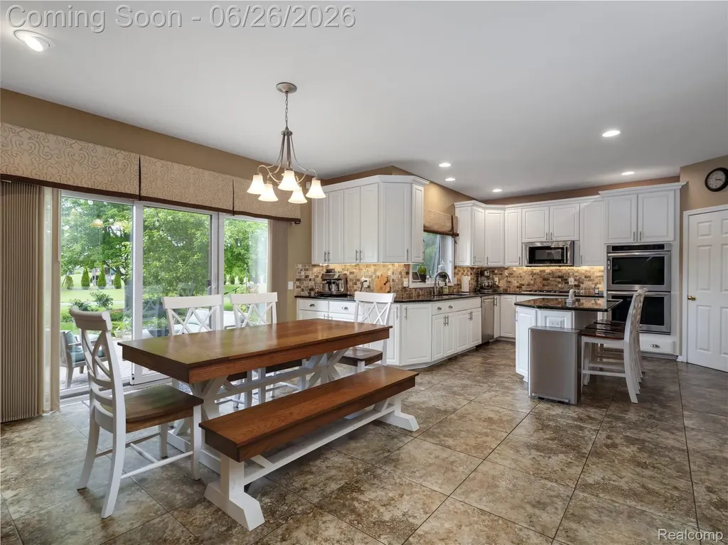 11959 Landers Drive Plymouth Charter Township MI 48170