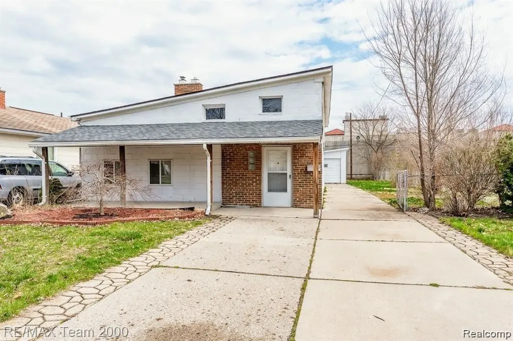 3951 Ziegler Street Dearborn Heights City MI 48125
