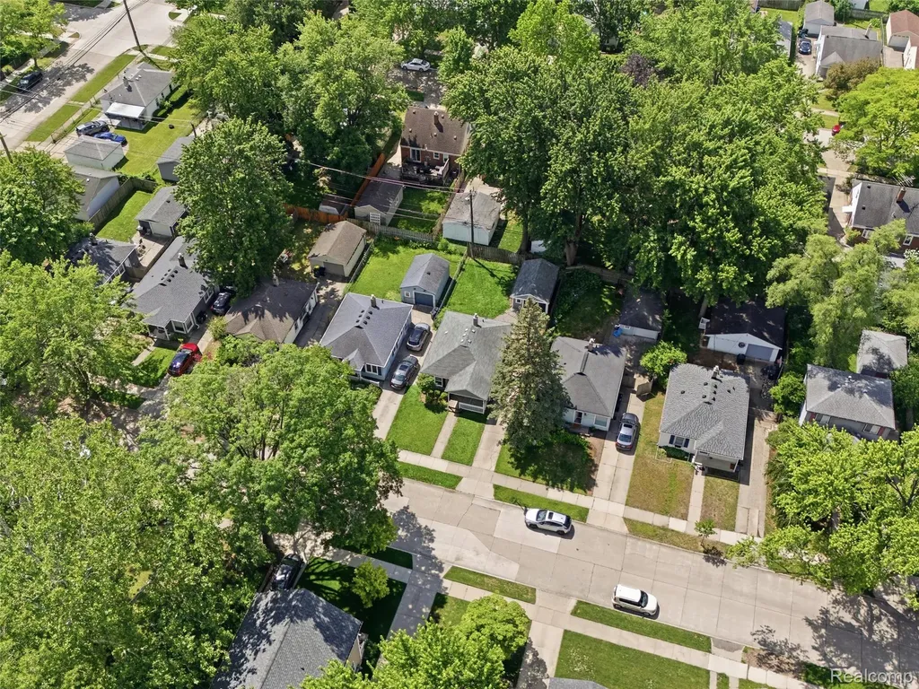 2204 Brockton Avenue Royal Oak City MI 48067