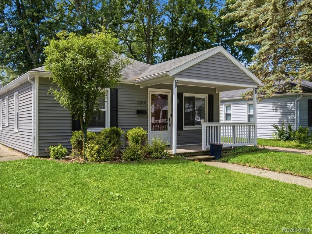 2204 Brockton Avenue Royal Oak City MI 48067
