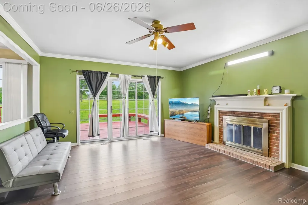 1687 Grandview Drive Rochester Hills City MI 48306