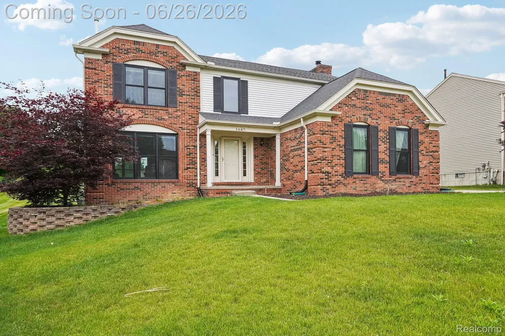 1687 Grandview Drive Rochester Hills City MI 48306